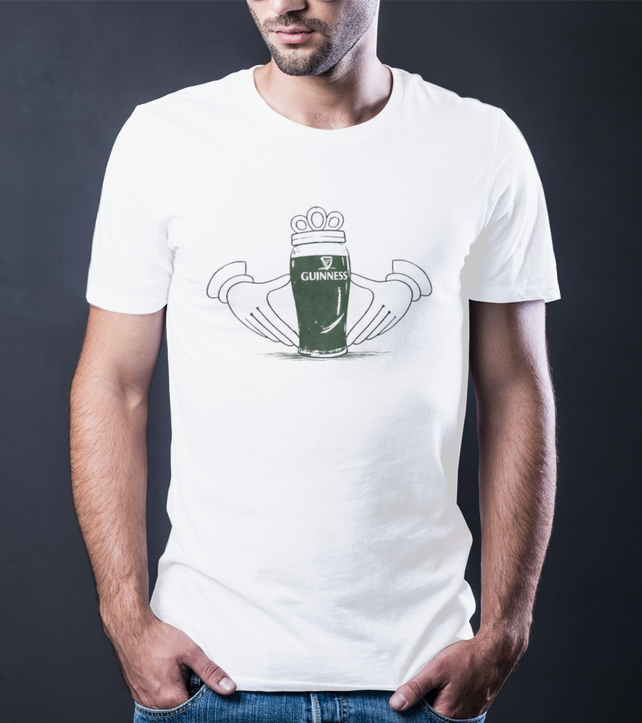 St Patricks Day Claddagh Guinness Pint T-Shirt