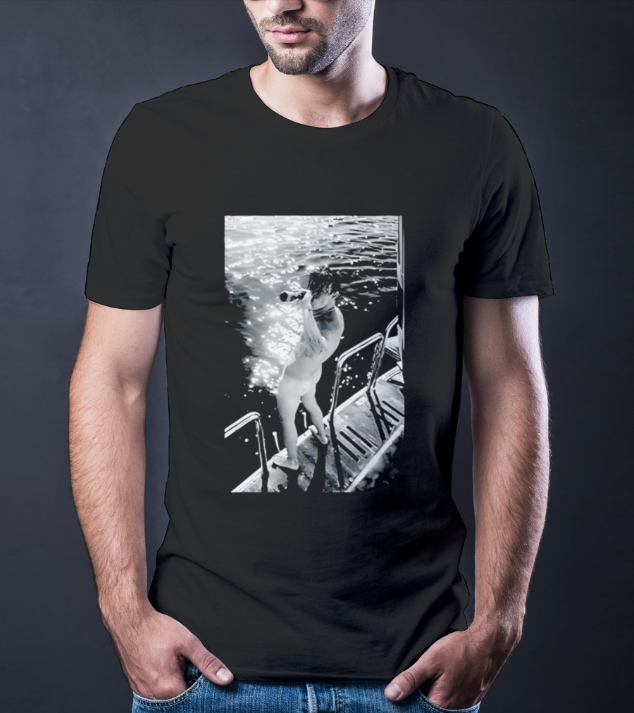 Yungblud Naked And Jumping Into Water Scene T-Shirt