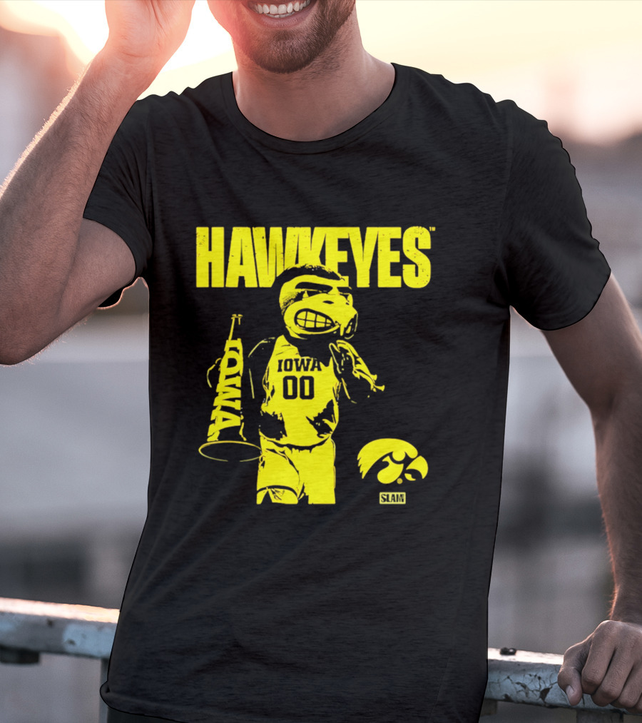 Iowa Hawkeyes Mode Slam Vintage Mascot Basketball 00 T-Shirt