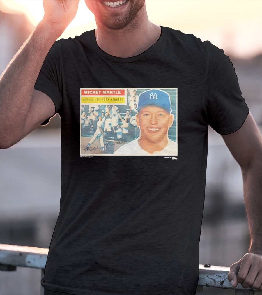 Mickey Mantle Outfield New York Yankees 1956 Topps Baseball Card T-Shirt