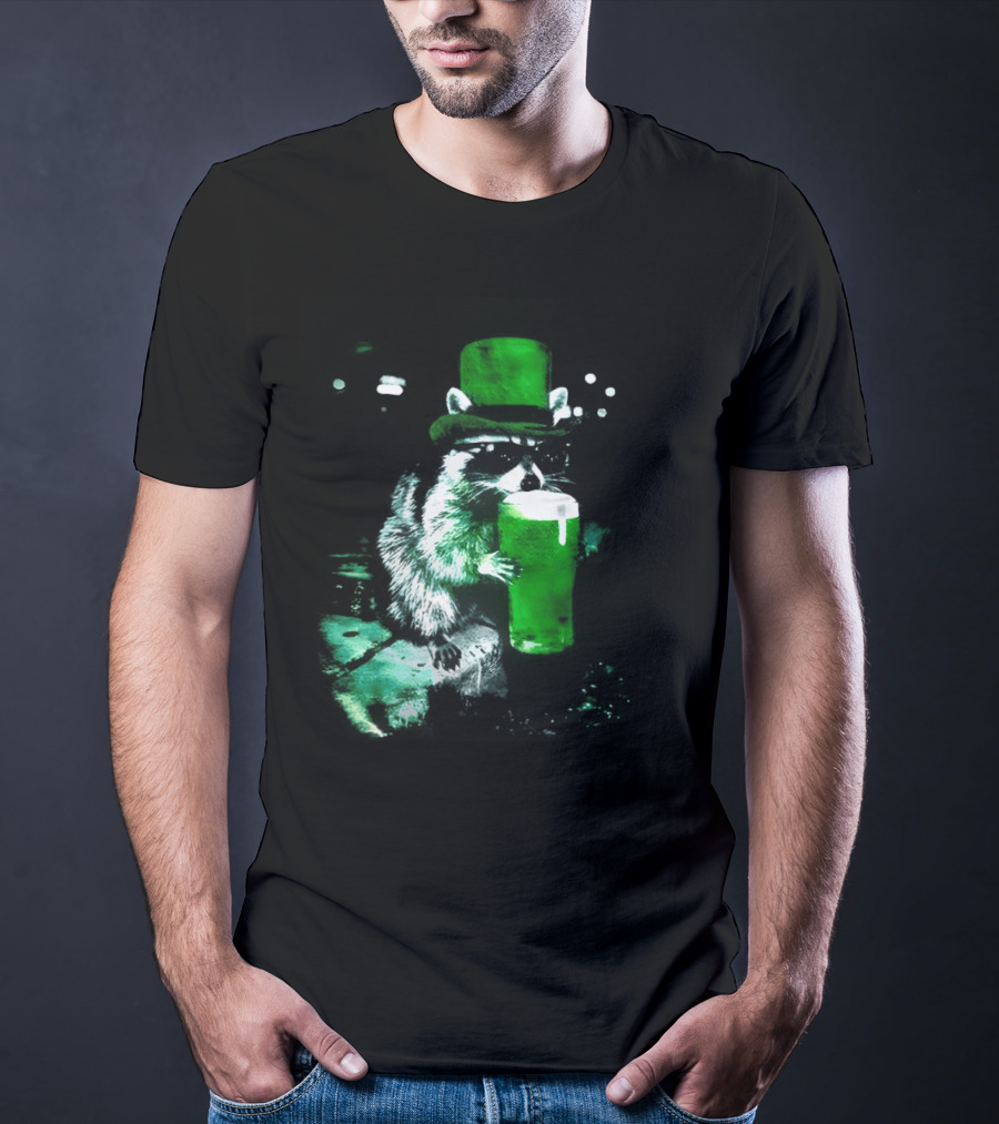Drunk Irish Raccoon With Green Beer St Patricks Day 2026 T-Shirt