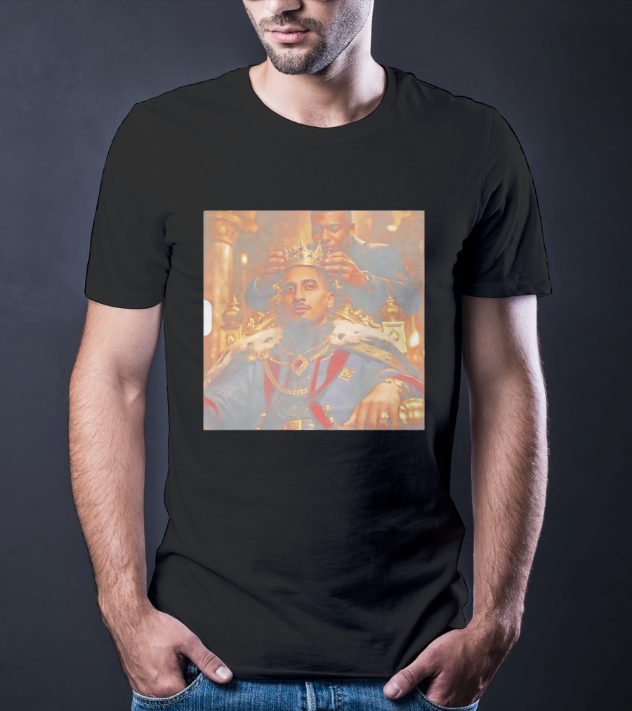 Raphinha Barcelona King Crowned Monarch Regal Throne Scene T-Shirt