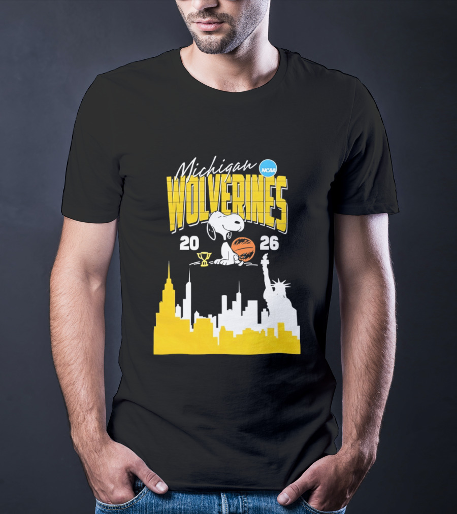 Michigan Wolverines NCAA Basketball Snoopy City Skyline 2026 T-Shirt