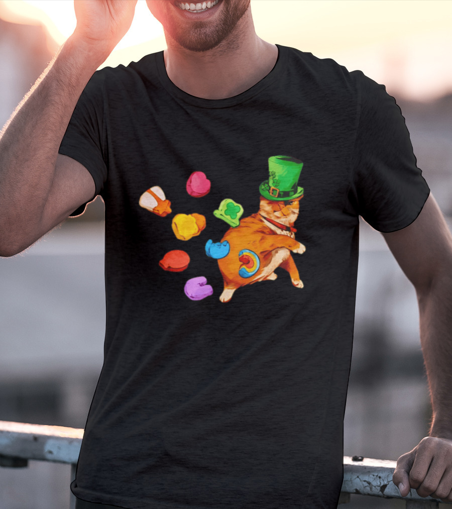 Lucky Cat With Green Clover Hat And Multicolored Elements St Patrick's Day T-Shirt