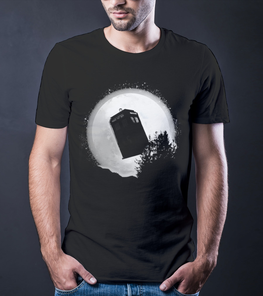 Tardis Doctor Who Moonlight Time Machine Iconic Sci Fi Police Box T-Shirt