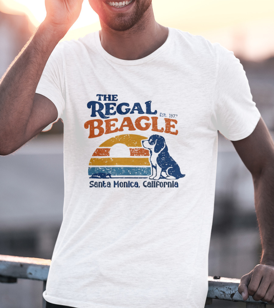 The Regal Beagle Santa Monica California Est 1977 Vintage Sunset Dog T-Shirt
