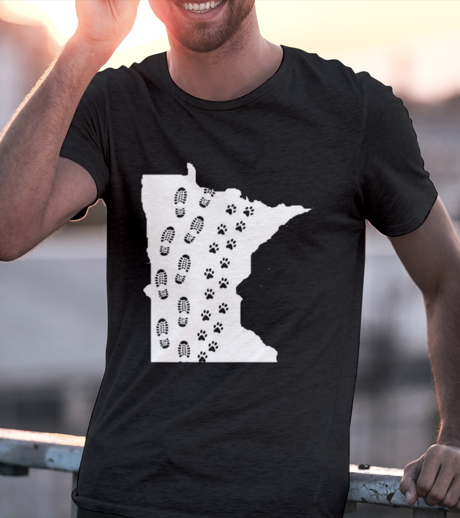 Minnesota Map Footprints And Paw Prints Outdoor Adventure T-Shirt