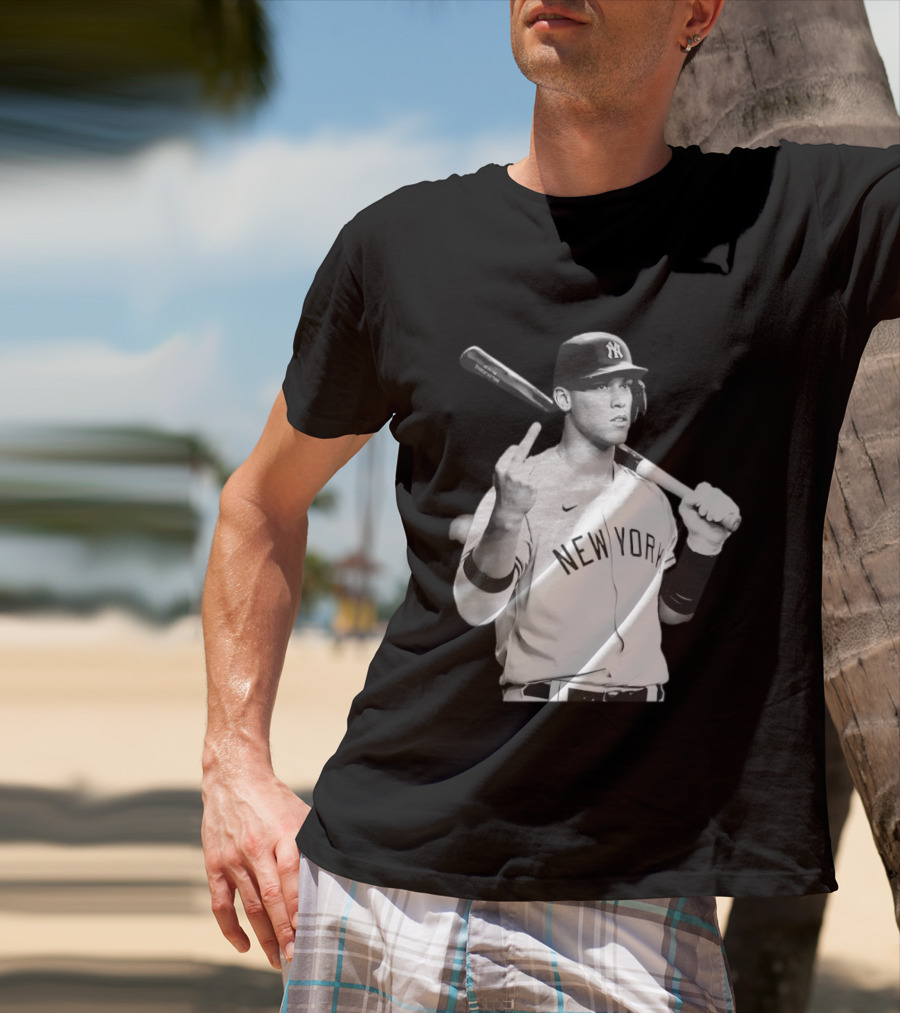 New York Yankees Aaron Judge Baseball Gesture T-Shirt