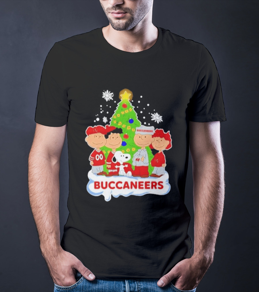 Snoopy Buccaneers Christmas Tree Tampa Bay Peanuts Holiday T-Shirt