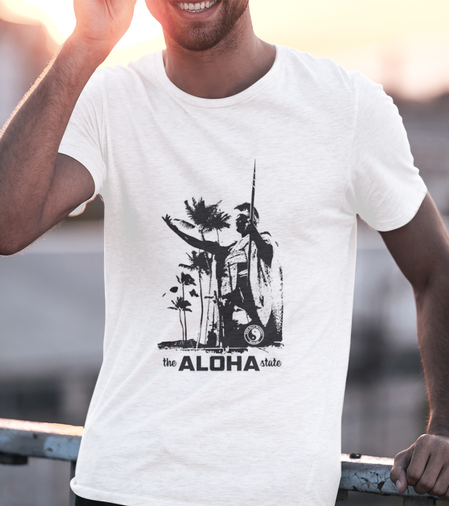 The Aloha State Ka Black White Hawaiian King Statue Palms T-Shirt