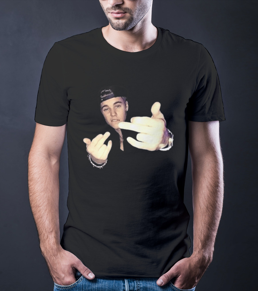 Justin Bieber Middle Finger Gesture Bold Expression T-Shirt
