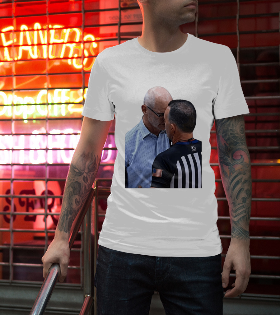 Dan Hurley Uconn Huskies Headbutt Confrontation With Referee Basketball Moment T-Shirt