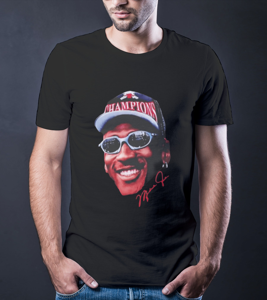 M Jordan Chicago Bulls NBA Champions Big Face T-Shirt