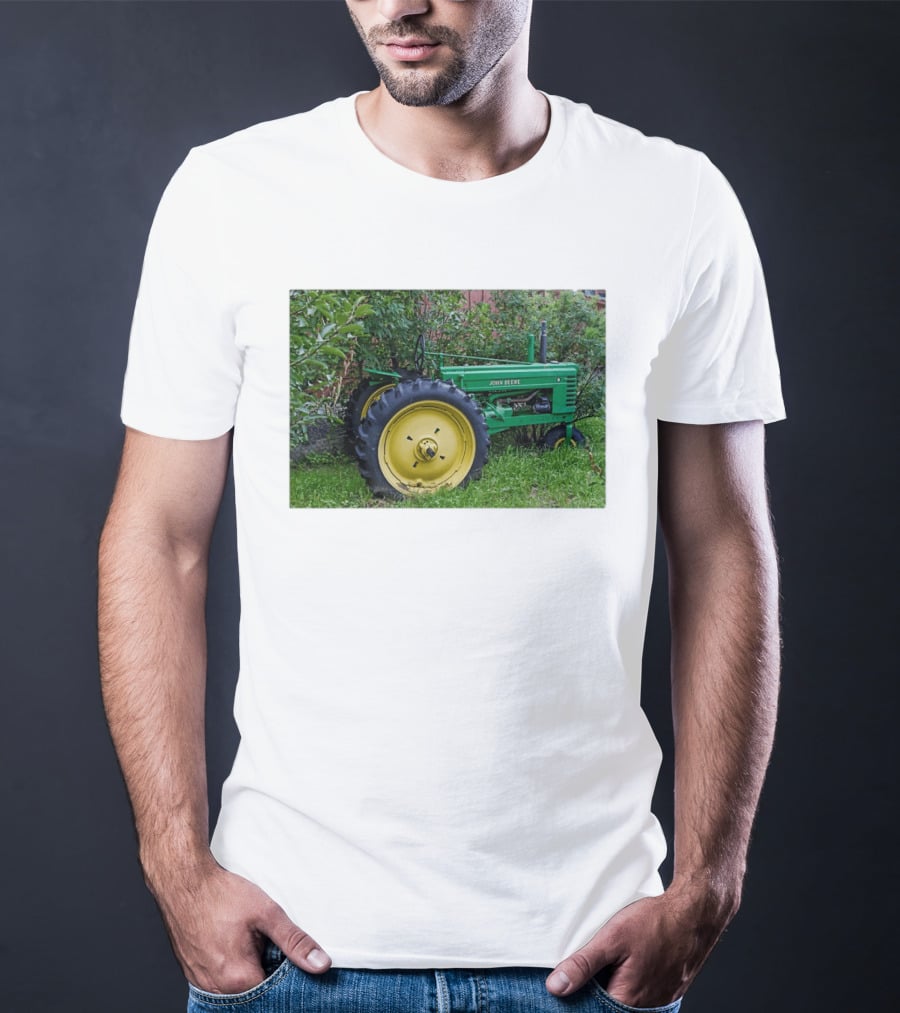 John Deere Model B Tractor Vintage Farming Machinery T-Shirt