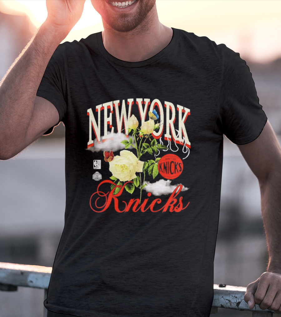 New York Knicks Floral Art With Butterflies And Roses T-Shirt