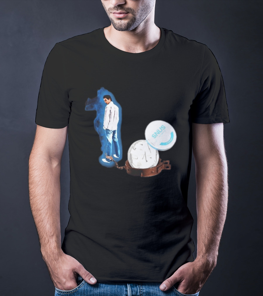 A Snus Gekettet Meme With Snus Tin And Chain T-Shirt