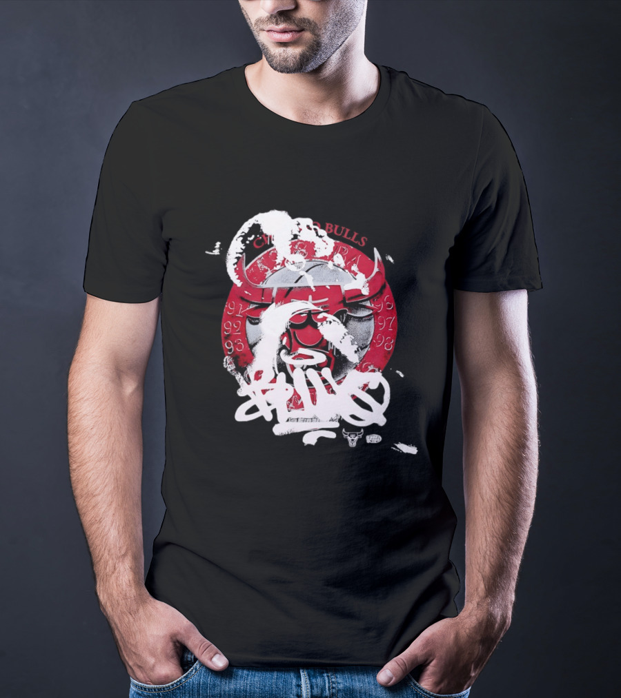Chicago Bulls Dynasty Champions 91 92 93 96 97 98 T-Shirt