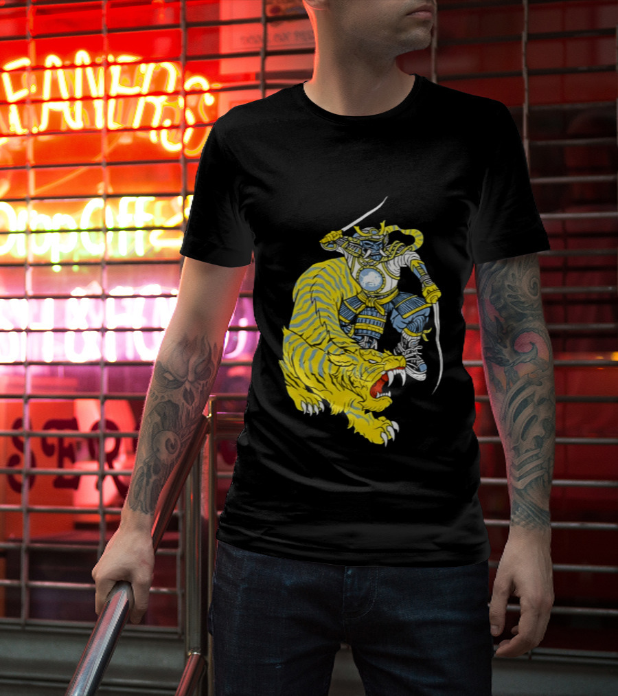 Buffalo Sabres Knight Battling Fierce Sabretooth Tiger T-Shirt