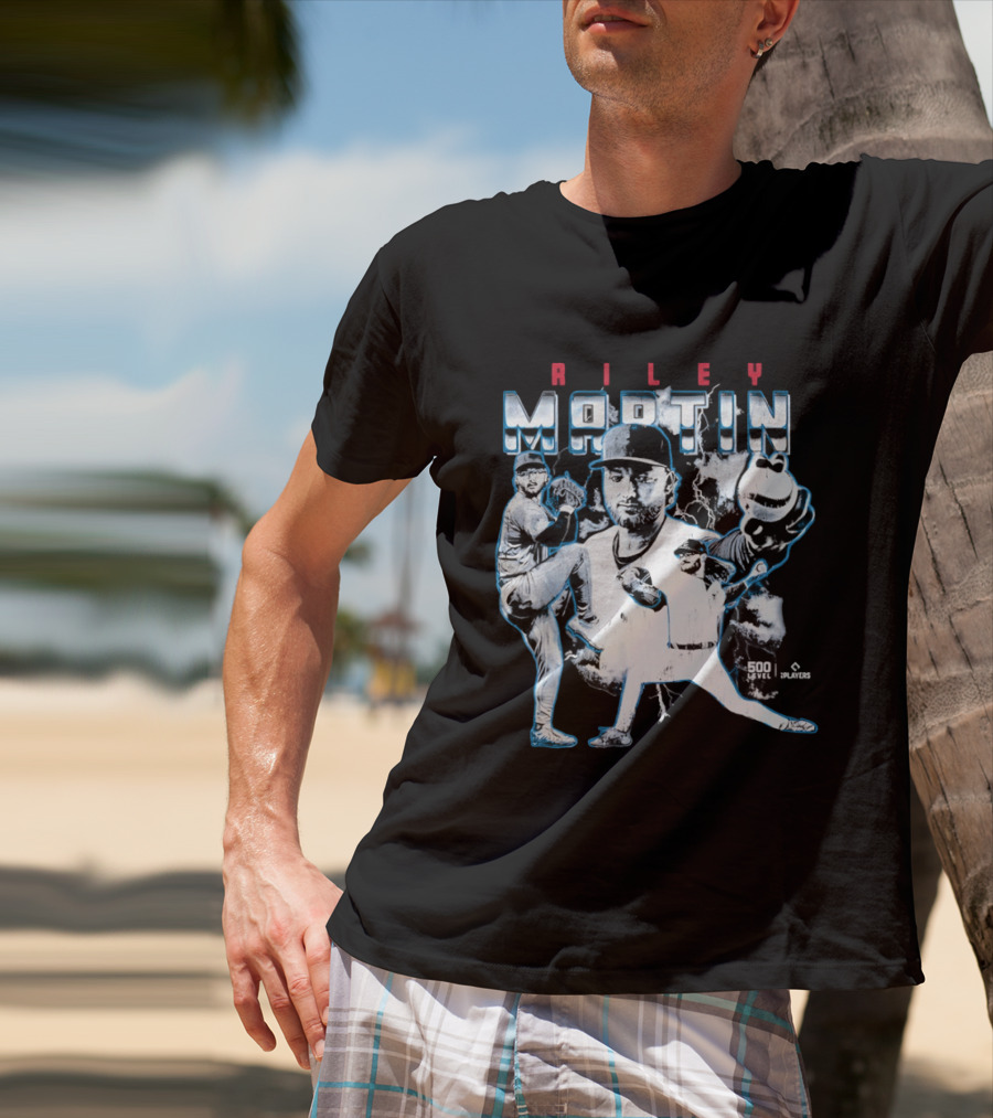 Riley Martin Chicago Cubs MLB Lightning Pitcher Action Scene T-Shirt
