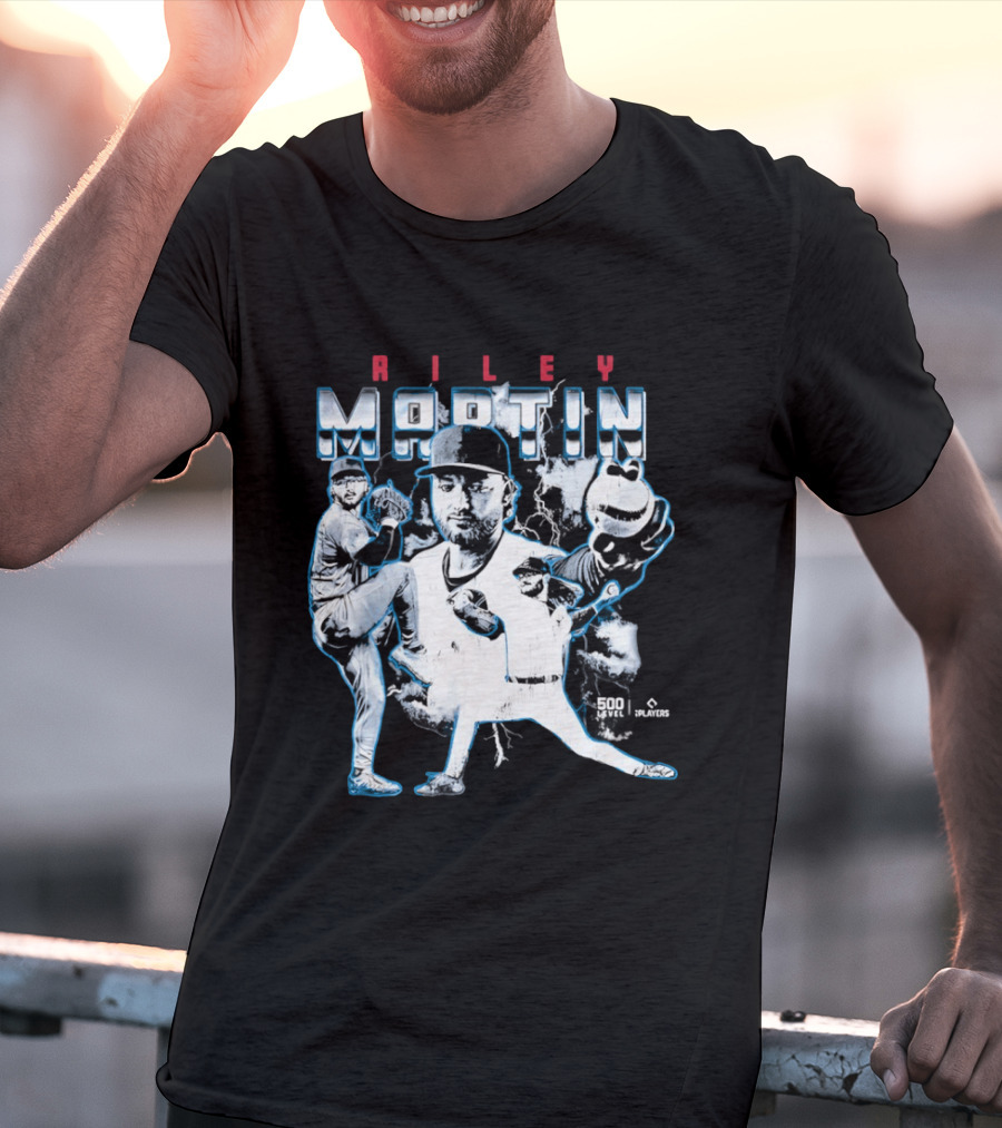 Riley Martin Chicago Cubs MLB Lightning Pitcher Action Scene T-Shirt