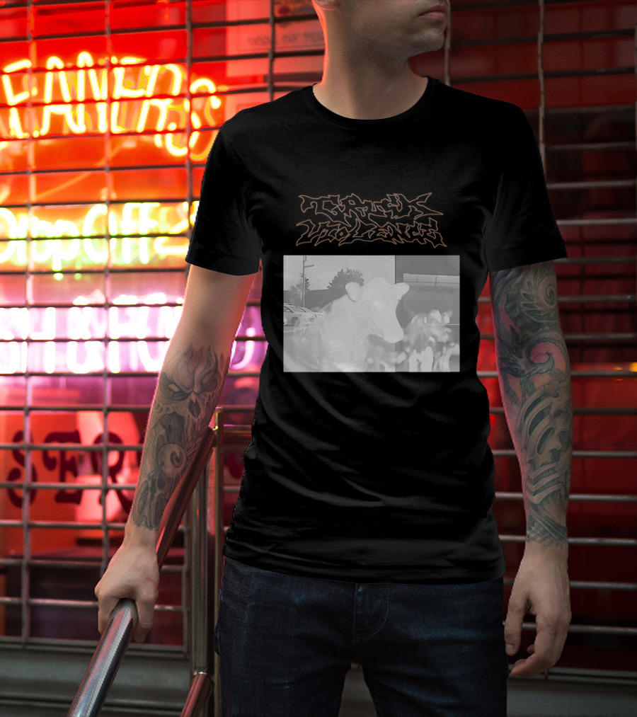 Truck Stop Violence Cow Photo Retro Style Casual Wear T-Shirt