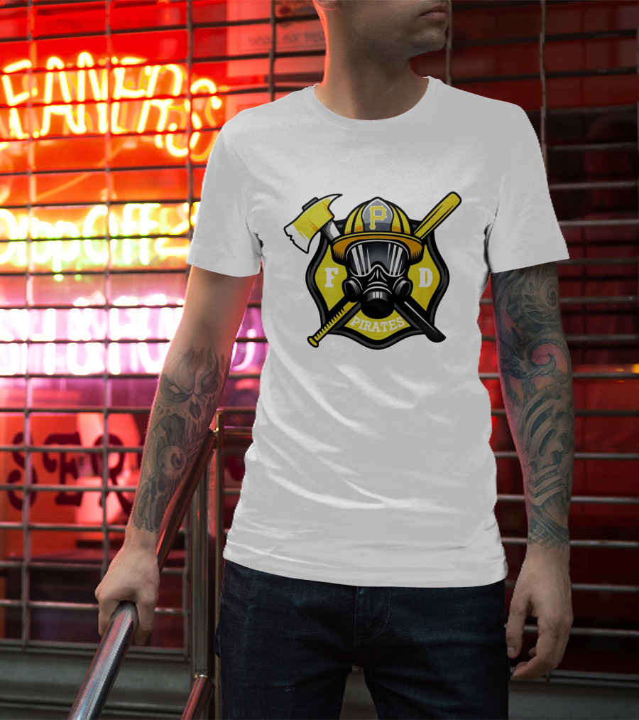 Pittsburgh Pirates Firefighter Helmet Ax FD Spirit T-Shirt