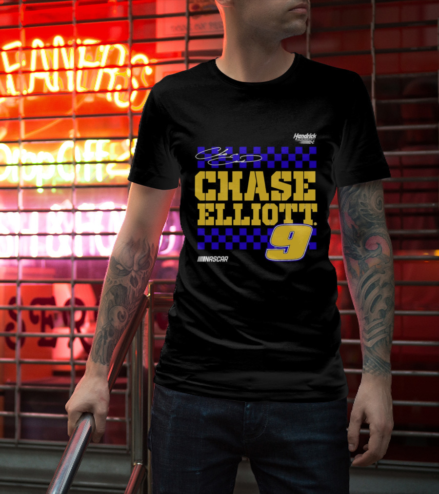 Chase Elliott 9 NASCAR Hendrick Motorsports Vive La Fete Autographed T-Shirt