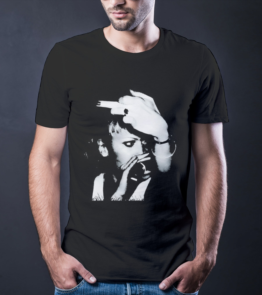 Gwen Stefani Middle Finger Classic Punk Rock Iconic Gesture T-Shirt