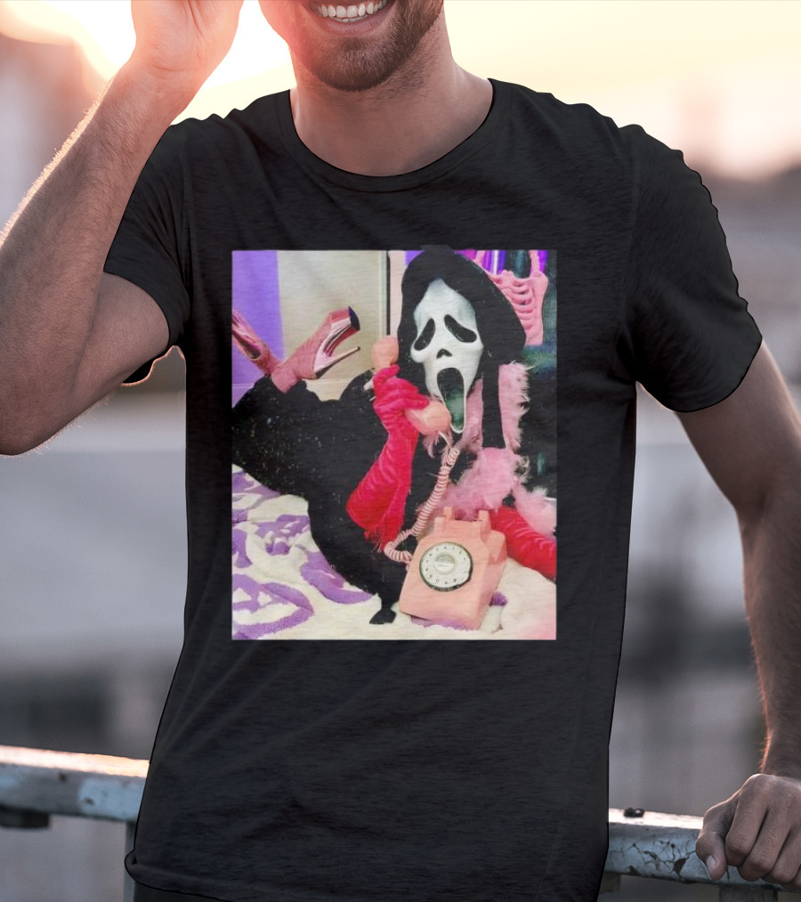 Scream Ghostface Halloween Pink Vintage Telephone Retro Style T-Shirt