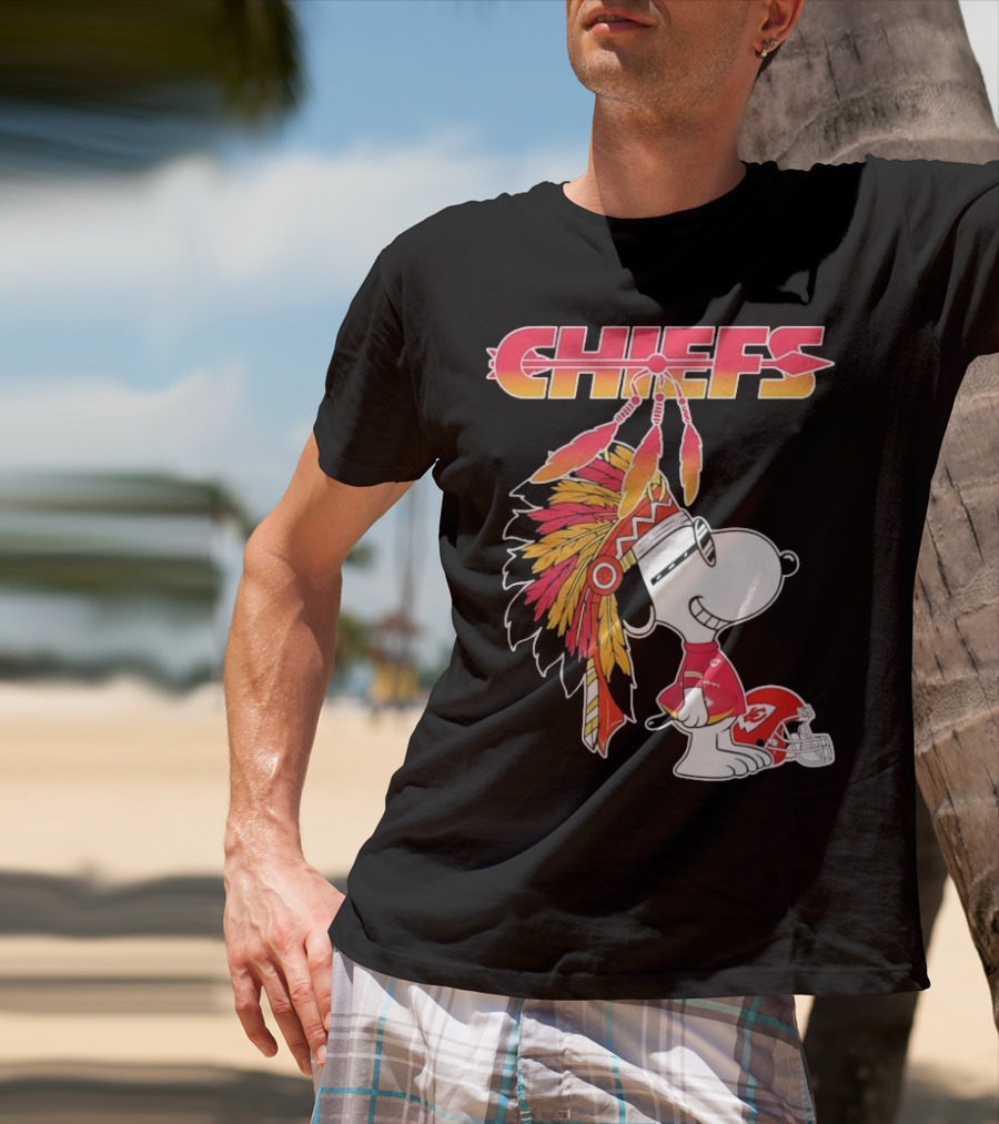 Kansas City Chiefs Snoopy Native American Helmet Charlie Brown NFL Peanuts Crossover T-Shirt