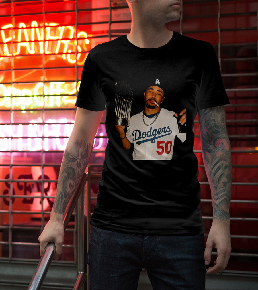 Mookie Betts Dodgers 2025 World Series Champions Celebration Smoking Topps T-Shirt