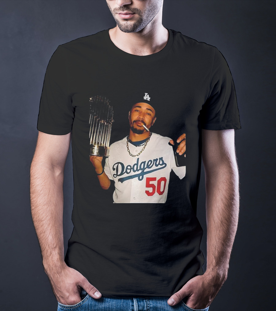Mookie Betts Dodgers 2025 World Series Champions Celebration Smoking Topps T-Shirt