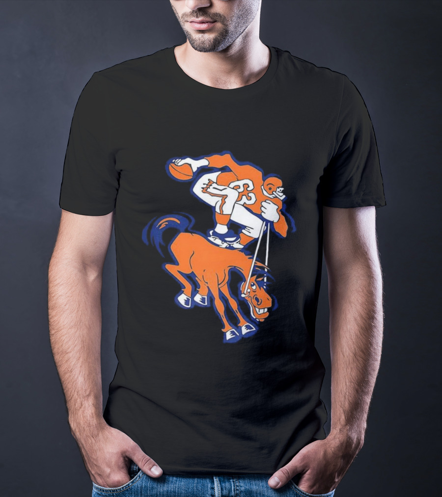 Denver Broncos Vintage Football Horse And Throwing Player T-Shirt