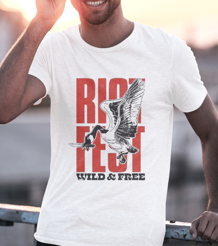 Riot Fest Wild And Free Goose Knife Iconic Design T-Shirt
