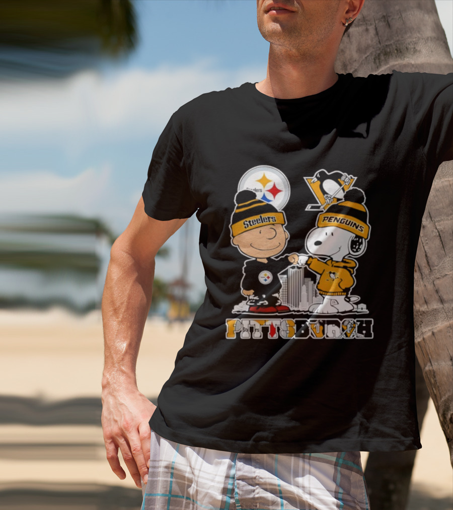 Pittsburgh Steelers Penguins Snoopy Charlie Brown Commemorative Sports Fan Graphic T-Shirt