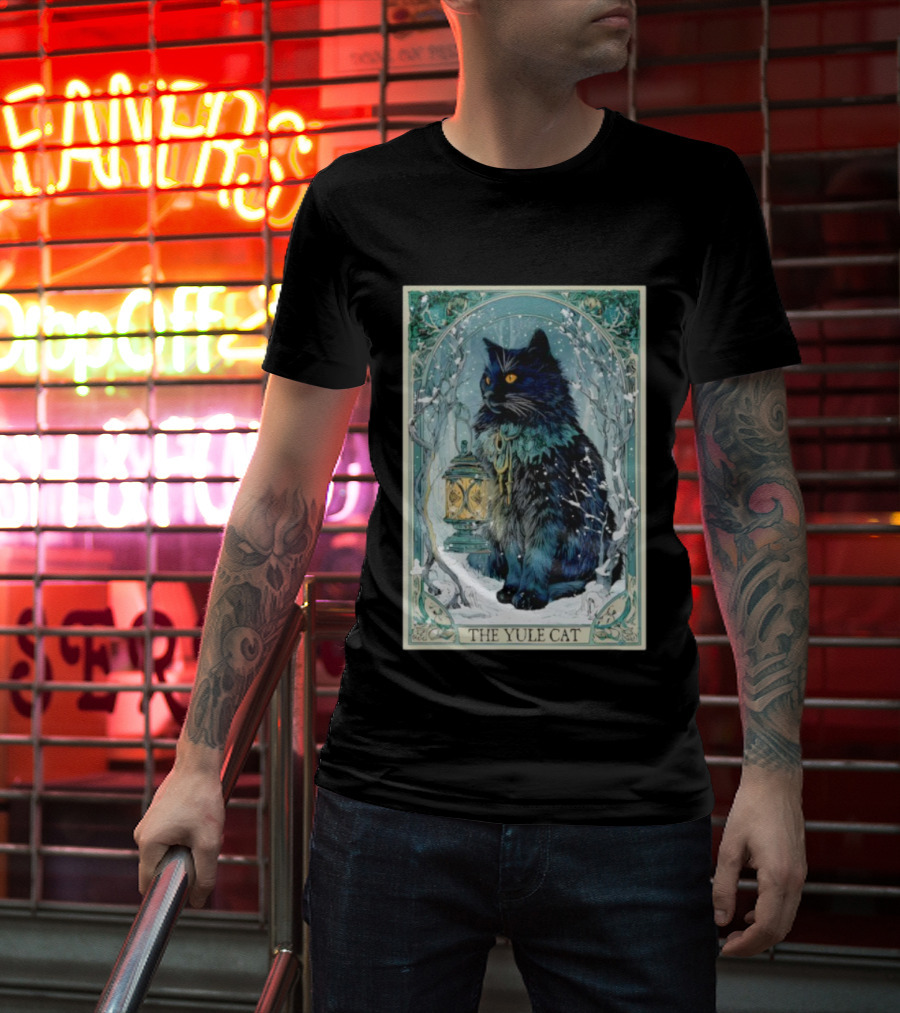 Creepmas Vintage The Yule Cat Tarot Card Lantern Snowy Dark Christmas T-Shirt