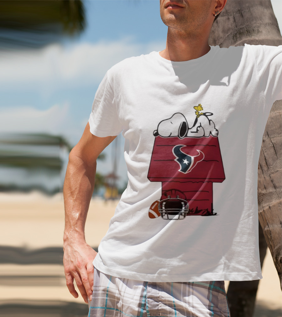 Houston Texans Snoopy Woodstock Peanuts Football House Doghouse Helmet T-Shirt