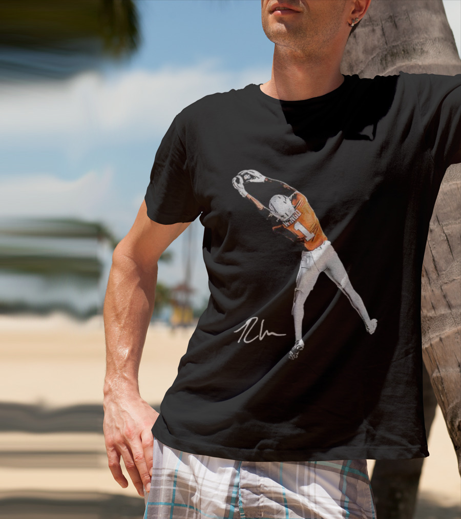 Ryan Wingo Texas Longhorns Football Catch Signature T-Shirt
