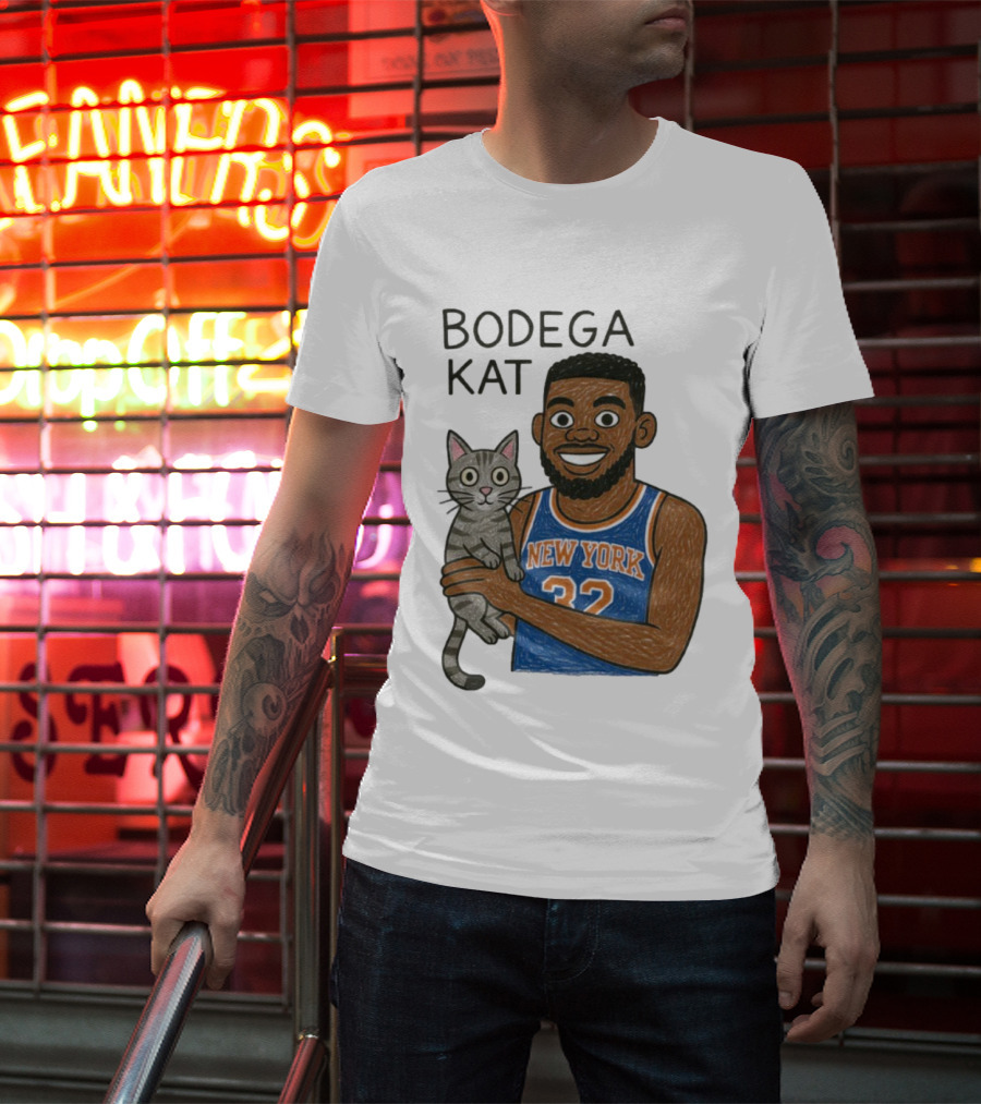 Bodega Kat New York 32 Basketball Fan Art T-Shirt