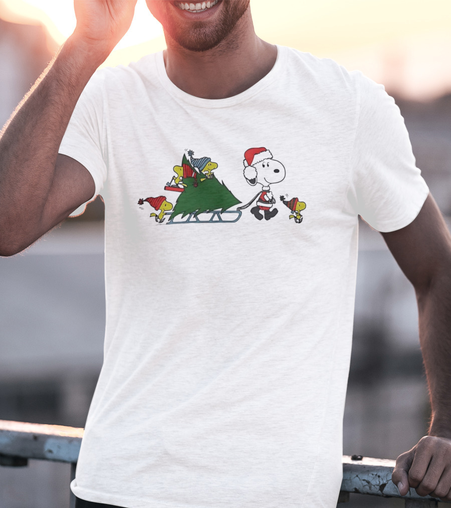Snoopy Woodstock Christmas Tree Sled Winter Scene Cute T-Shirt