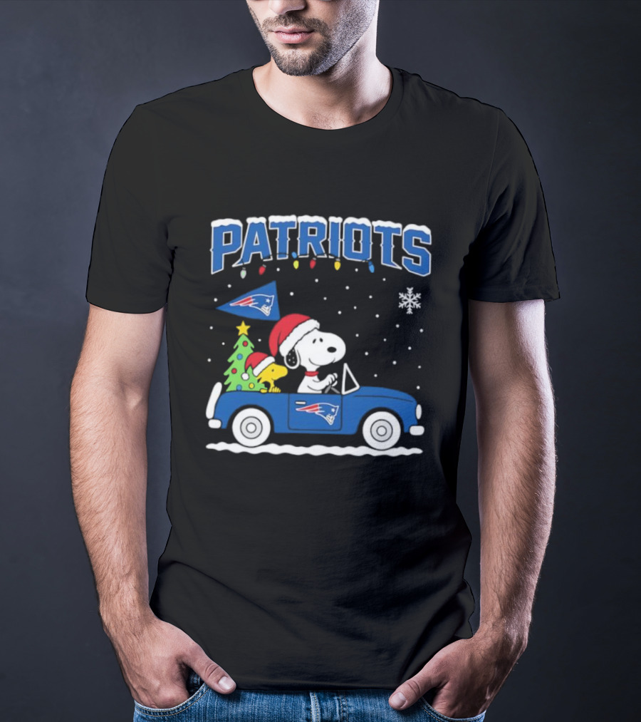 Snoopy Woodstock Santa Christmas New England Patriots Car T-Shirt
