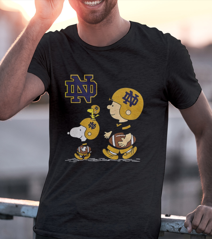 Snoopy Peanuts Notre Dame Fighting Irish Football 2025 Fan Collection T-Shirt