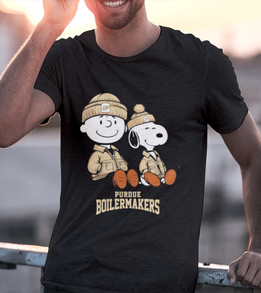 Purdue Boilermakers Snoopy Charlie Brown Peanuts Characters Vintage Style Collaboration T-Shirt