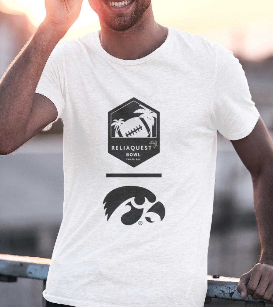 Iowa Hawkeyes Reliaquest Bowl Tampa Bay Football Palm Trees T-Shirt