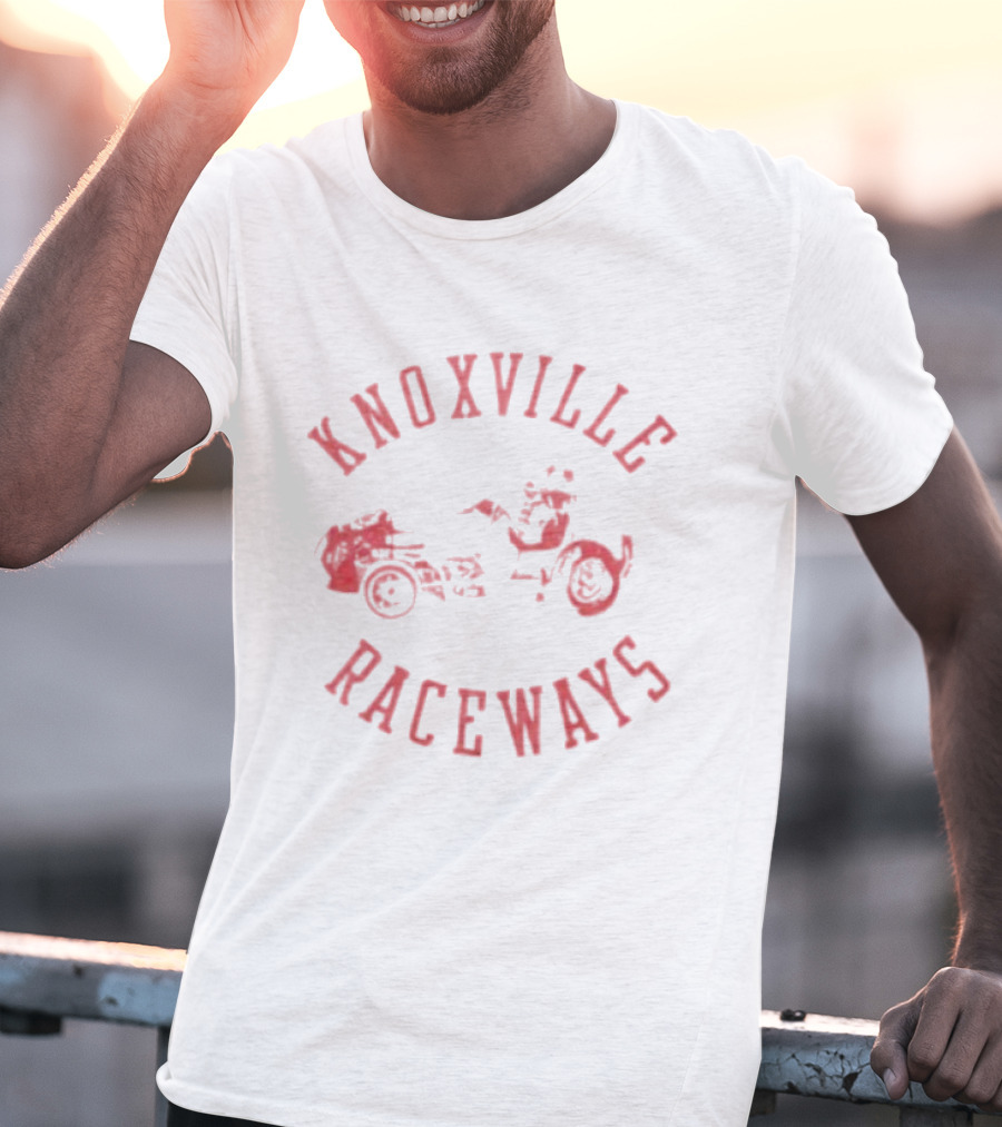 Knoxville Raceways Vintage 1975 Racing Scene T-Shirt