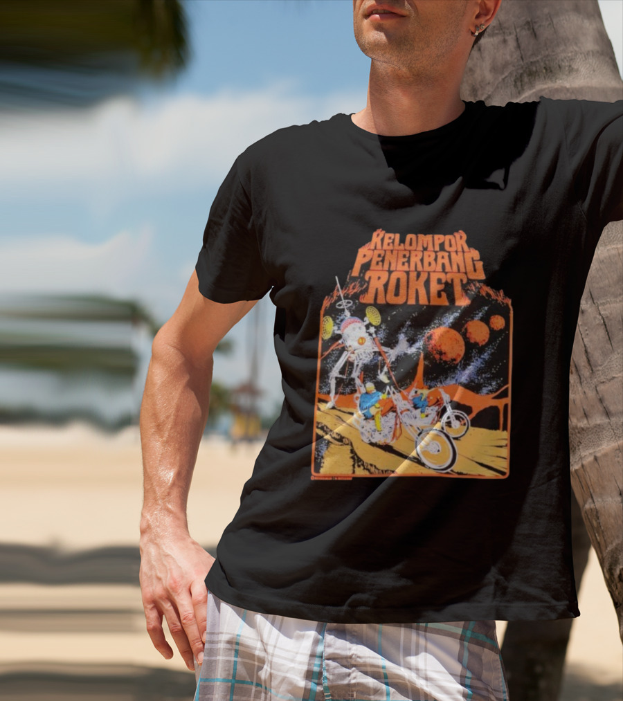 Kelompor Penerbang Roket Astronauts On Motorbikes With Mars And Spacecraft T-Shirt