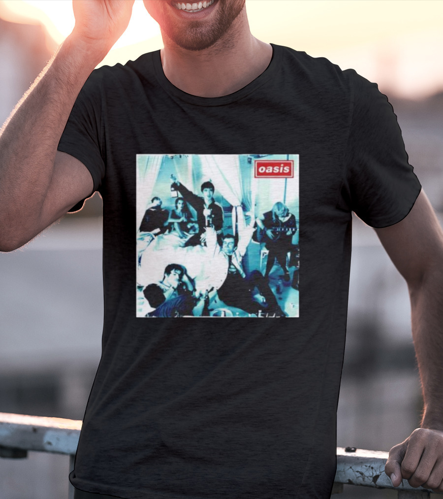 Oasis Cigarettes & Alcohol Vintage Band Photo Iconic Music Style T-Shirt