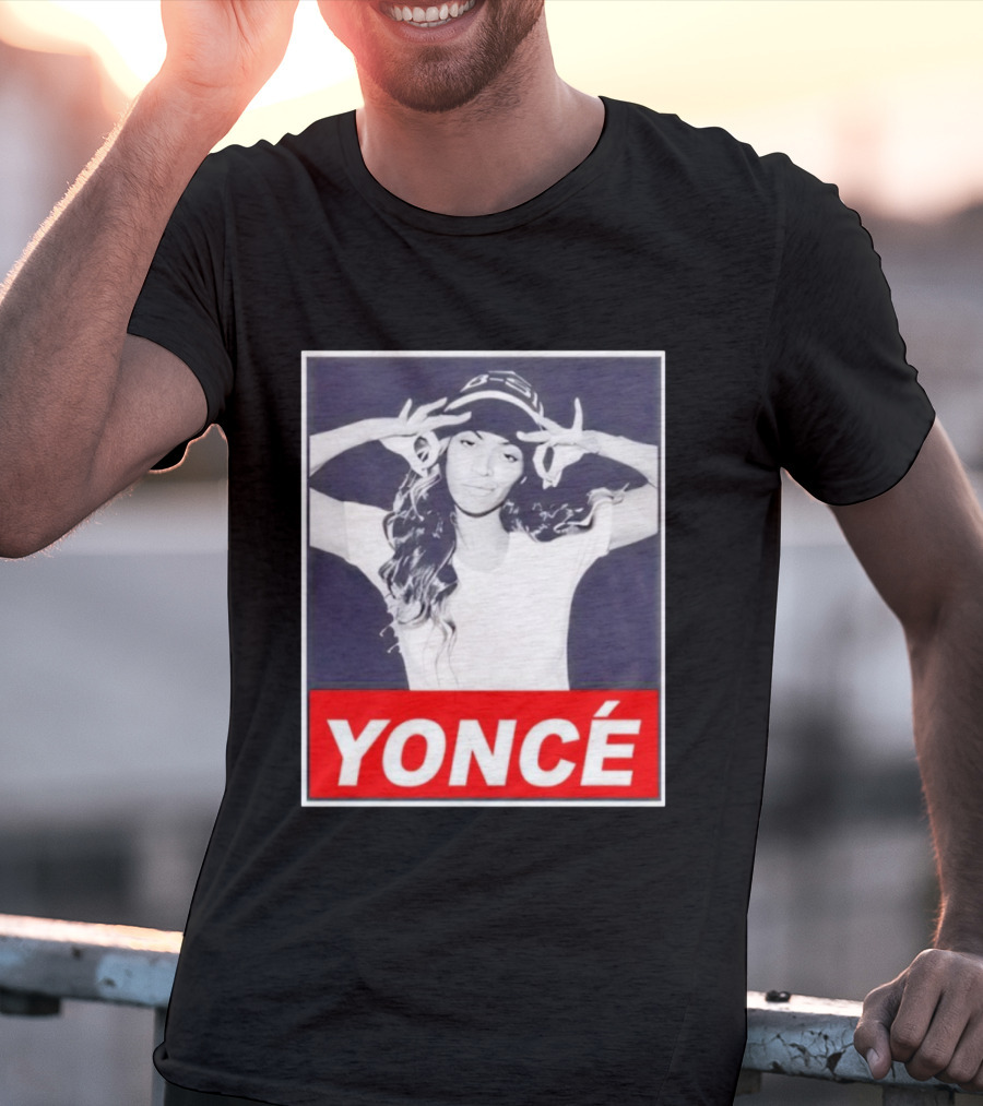 Yoncé Beyoncé Pose B★B Beanie Style T-Shirt