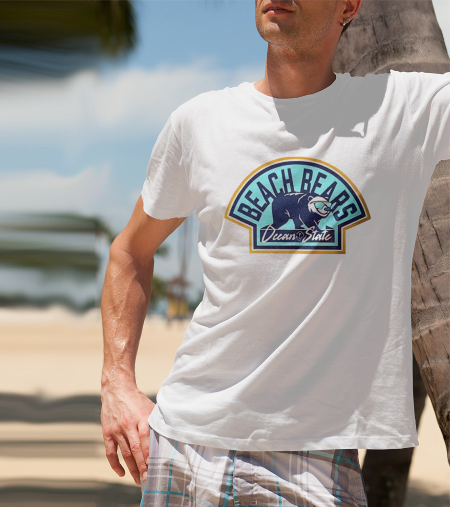 Beach Bears Ocean State Cool Polar Bear Retro Vibes T-Shirt