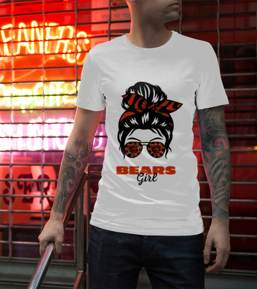Chicago Bears Girl Messy Bun Glasses Football Fan T-Shirt